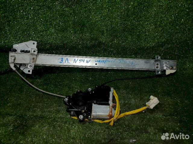 Стеклоподемник задний левый Mitsubishi Chariot Gra