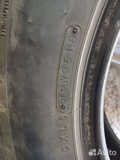 Nitto NT421Q 235/65 R17