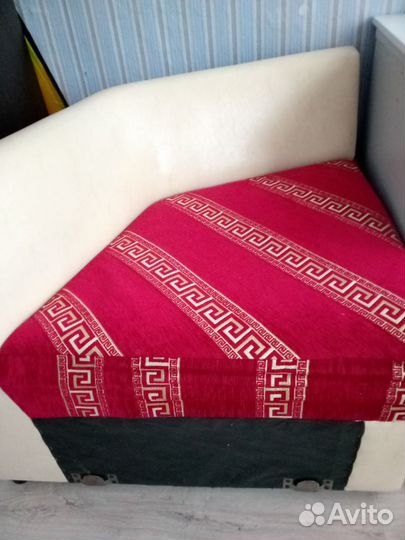 Угловой диван