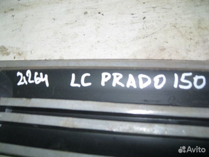 Накладка двери задней левой Toyota Land Cruiser (1