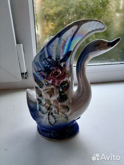 Ваза лебедь