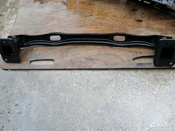 Усилитель заднего бампера BMW X5 E70 X6 E71