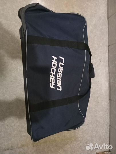 Хоккейный баул на колесах