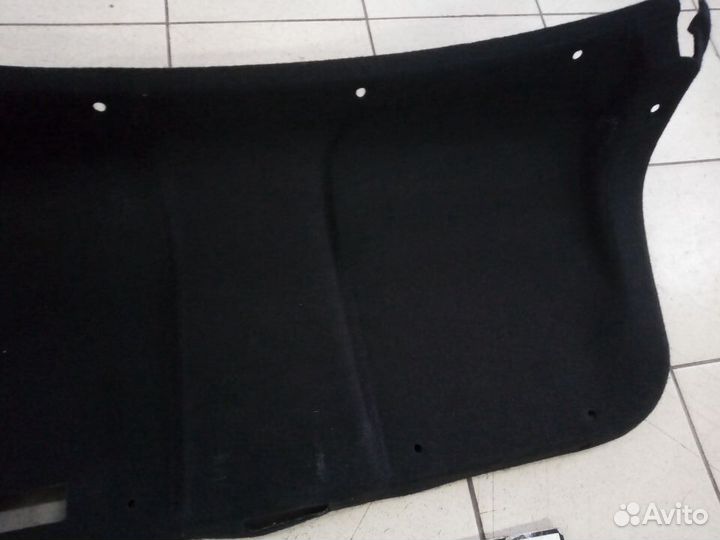 Обшивка крышки багажника Nissan Almera G15