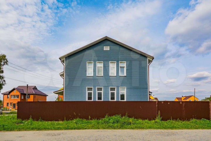 Дом 234 м² на участке 10,5 сот.