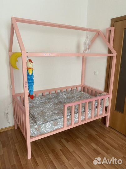 Детская кровать домик бу