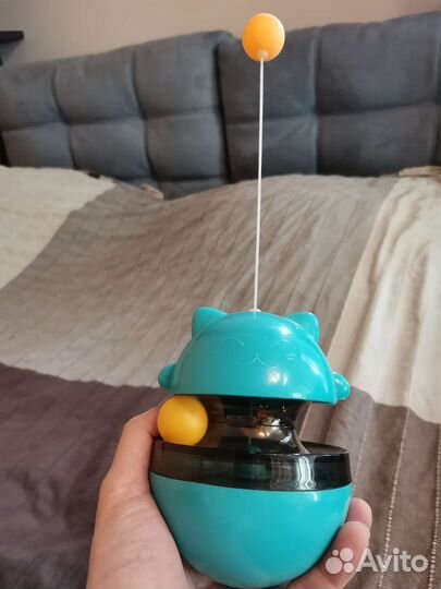 Игрушка кормушка для кошек или мелких пород собак