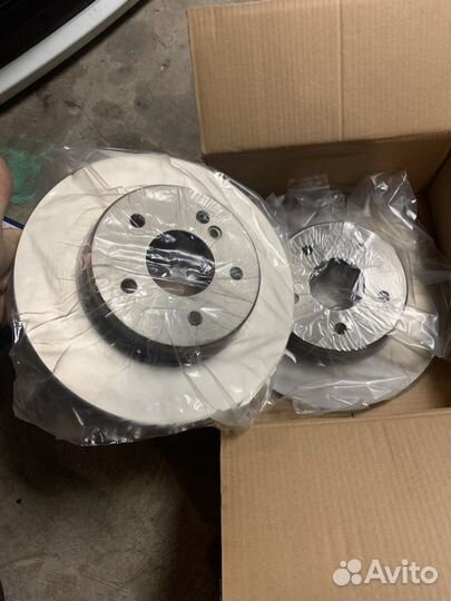 Комплект задних тормозов Mercedes C E CLK CLC