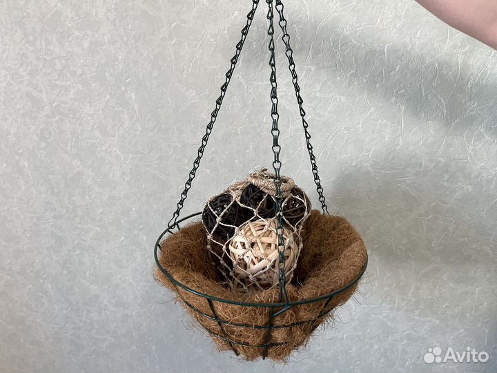 Кашпо для цветов декоративное