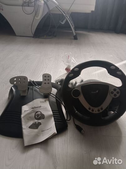 Игровой руль genius