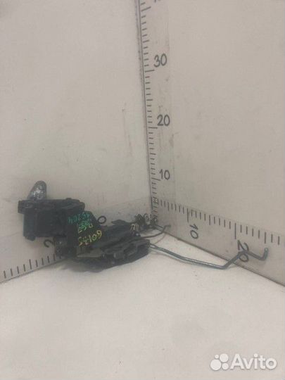 Замок двери передний левый Hyundai Accent