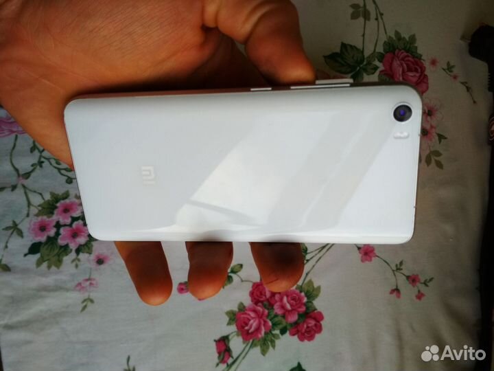 Xiaomi Mi 5, 3/64 ГБ
