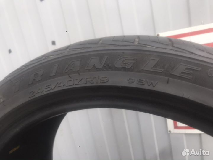 Triangle TR967 245/40 R19