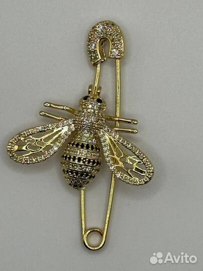 Брошь пчела