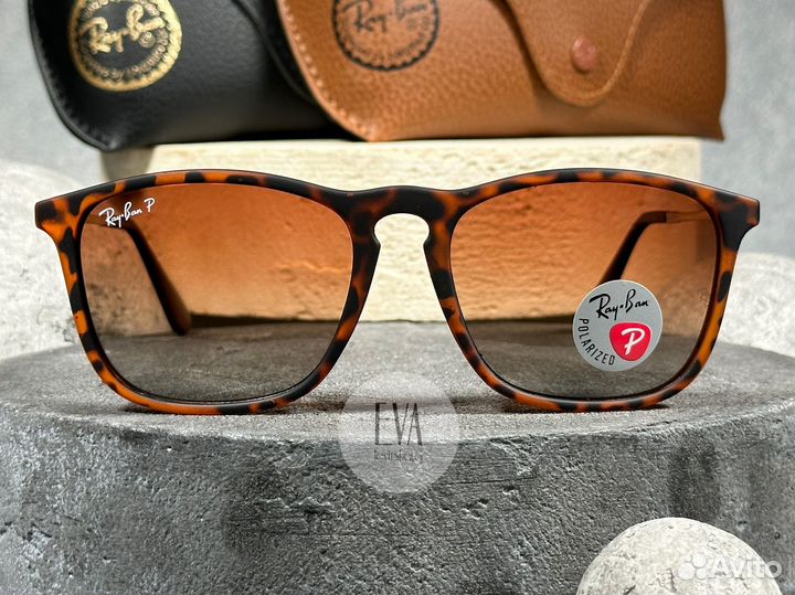 Солнцезащитные очки Ray Ban Chris RB 4187 865/13