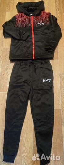 Спортивный костюм