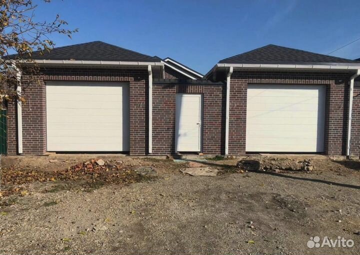 Секционные ворота