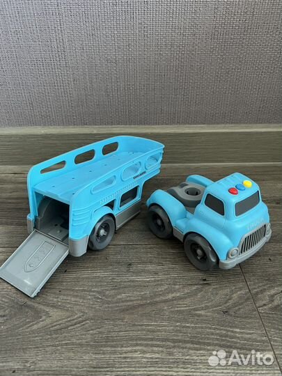 Грузовик автовоз на батарейках