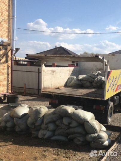 Навоз в мешках и валом