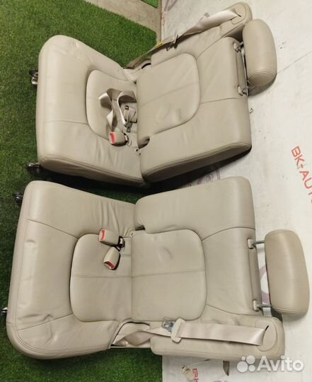 Третий ряд сидений Cadillac Escalade GMT800