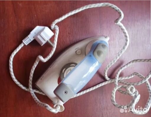 Утюг дорожный Ellenberg