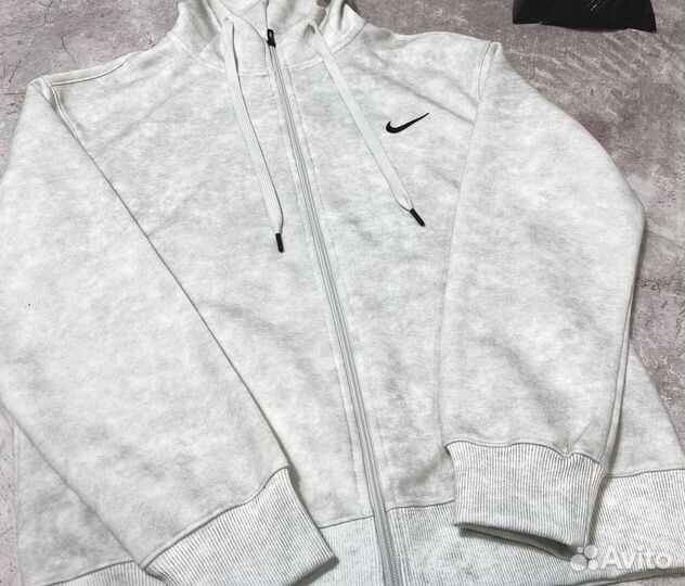 Спортивные костюмы Nike