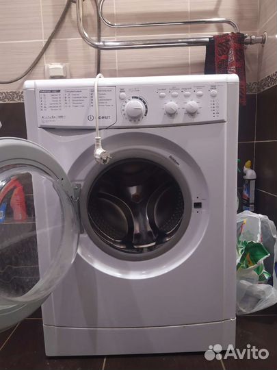 Стиральная машина indesit на запчасти