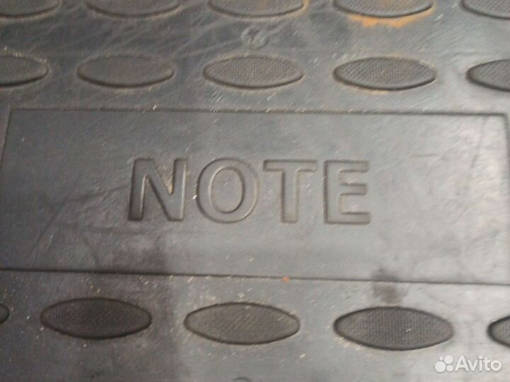 Автомобильные коврики резиновые