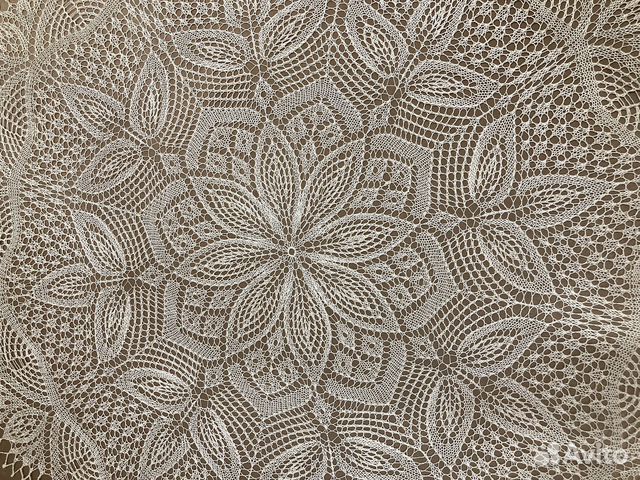 Скатерть вязаная, круглая, кружевная