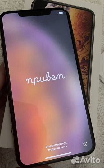 Телефон iPhone xs max Gold
