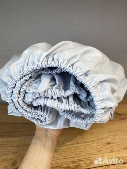 Натяжная простыня (простынь на резинке) 180/200