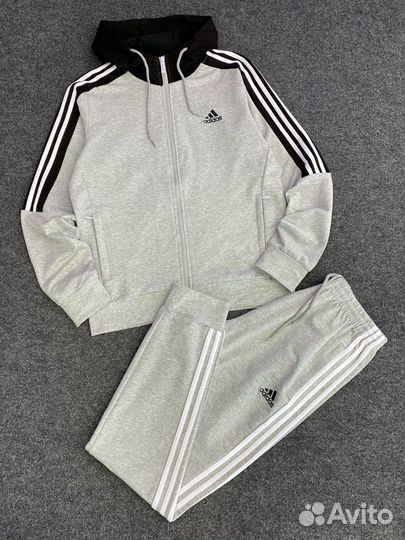 Спортивный костюм adidas