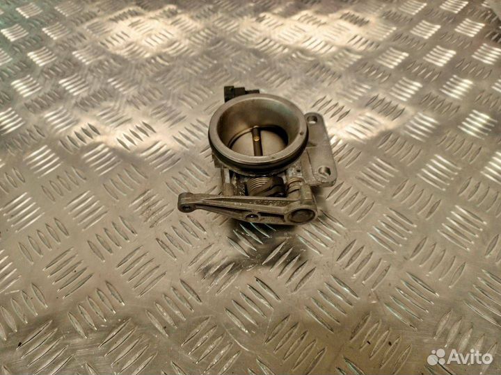 Дроссельная заслонка Renault Megane 7700875435