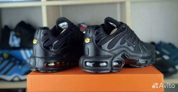 Кроссовки Nike Air Max Tn Plus