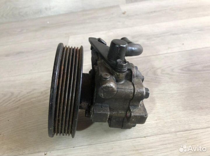 Насос гидроусилителя Hyundai Santa Fe 2000-2012