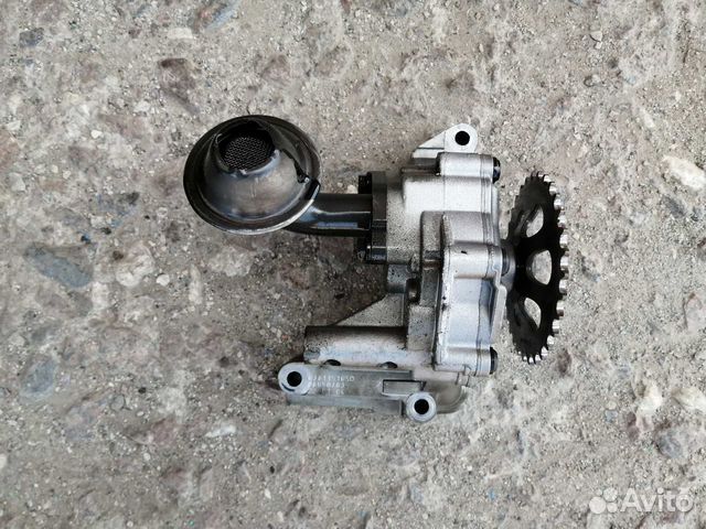 Масляный насос VAG 1.9 Дизель 138115105D