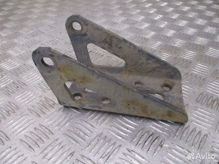 Кронштейн заднего амортизатора Scania 1854534