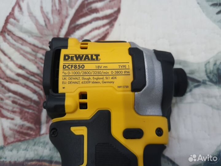 Винтоверт DeWalt DCF850 для Европы оригинальный