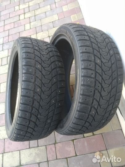 Tri Ace Snow White II 255/40 R20 101H