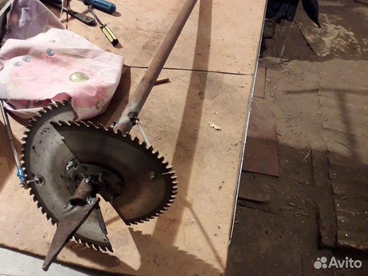 Садовый бур для столбов