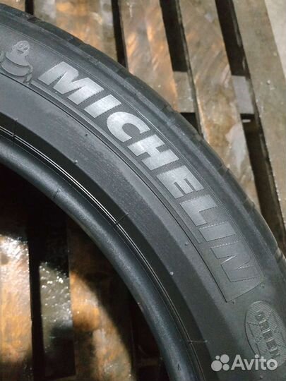 Michelin Latitude Sport 3 265/45 R20 и 295/40 R20 106Y