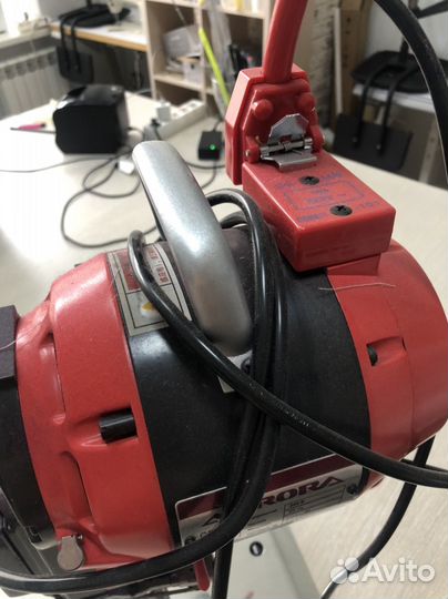 Сабельный раскройный нож