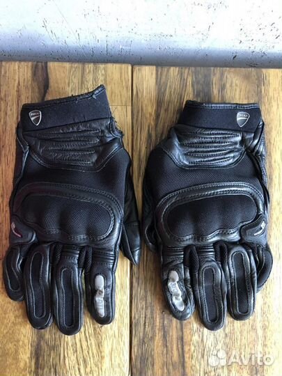 Мото перчатки ducati dainese