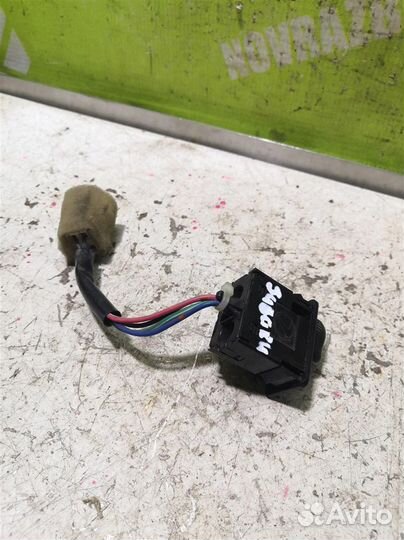 Кнопка корректора фар Субару Форестер 10