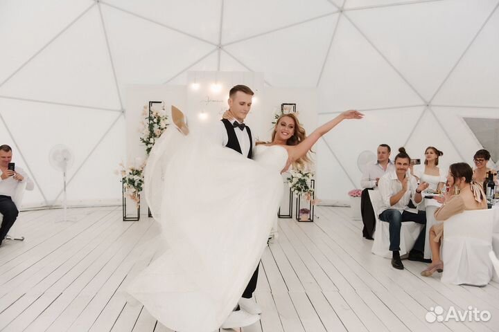 Свадебное платье 42 44 бу