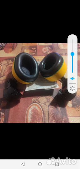 Противно шумные наушники