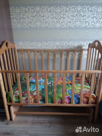 Кроватка детская