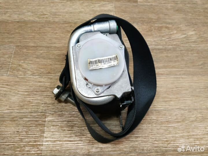 Ремень безопасности передний левый Nissan Note E11