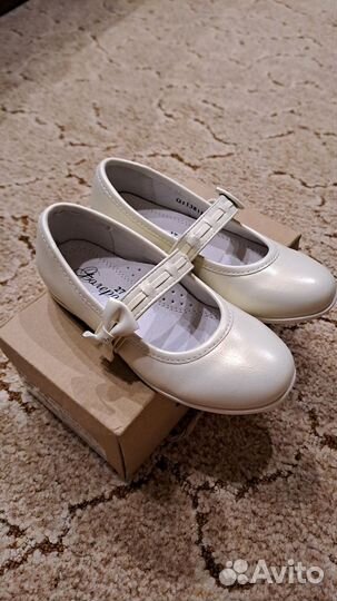 Туфли для девочки 27 размер