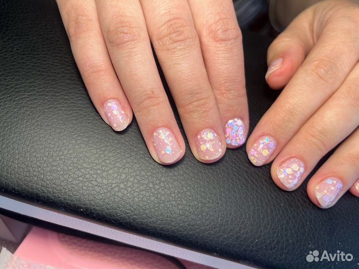 Маникюр и педикюр